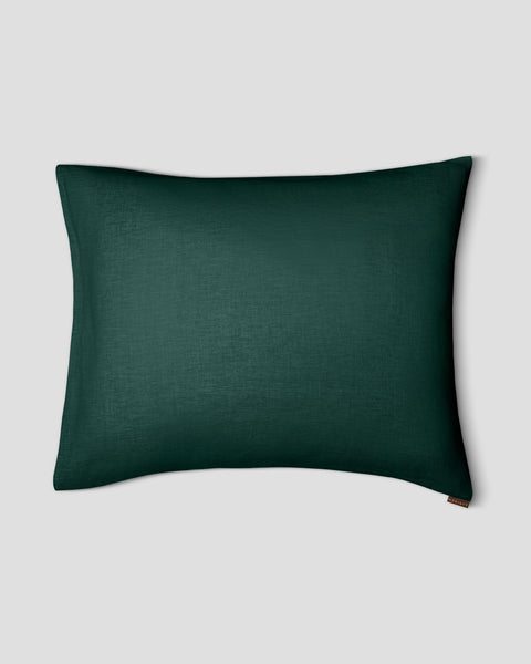 Linen pillowcase in whdark green ite color