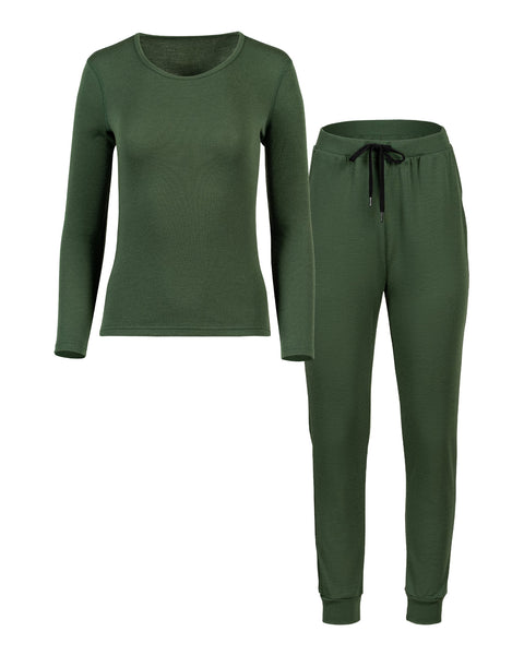 Packshot of women&#39;s long sleeve and joggers set in the color dark green