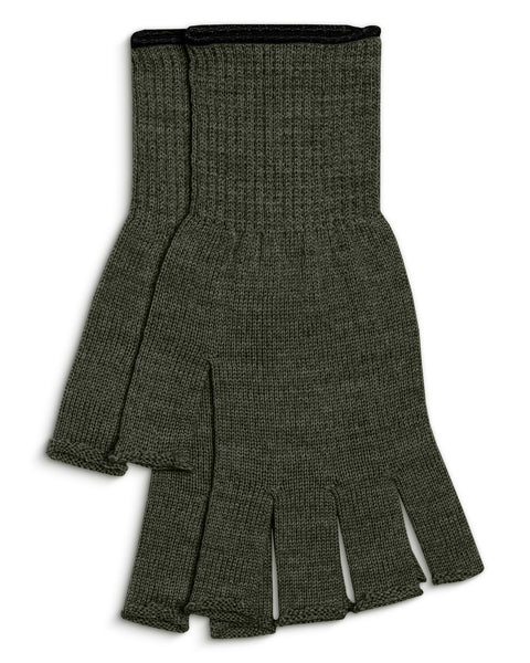 Packshot of menique fingerless liner gloves in the color dark green in the white background