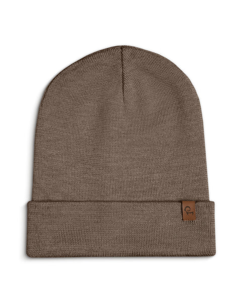 Packshot of menique Merino wool knit beanie in the colors brown