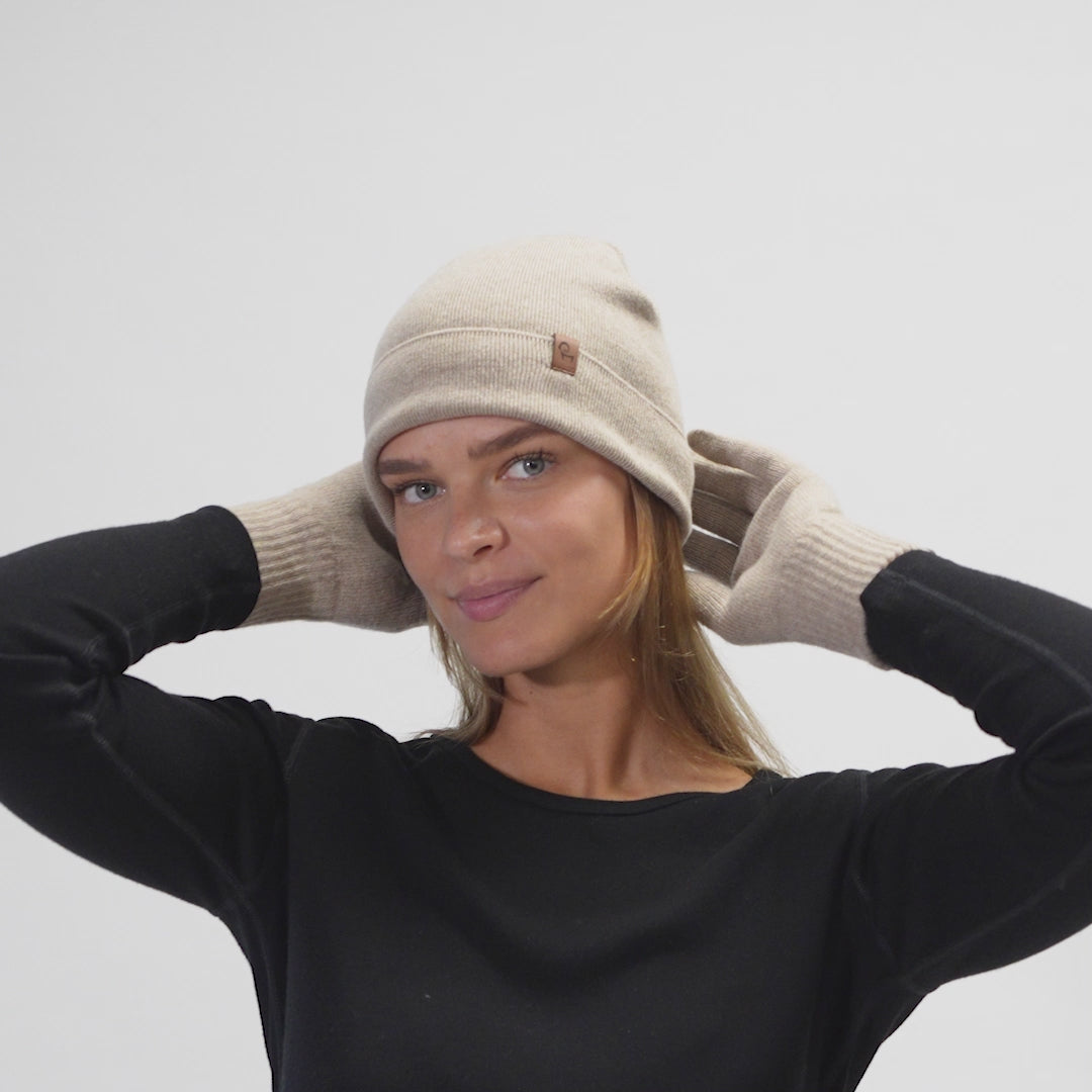 Women's Cashmere Beanie & Gloves 2-Piece