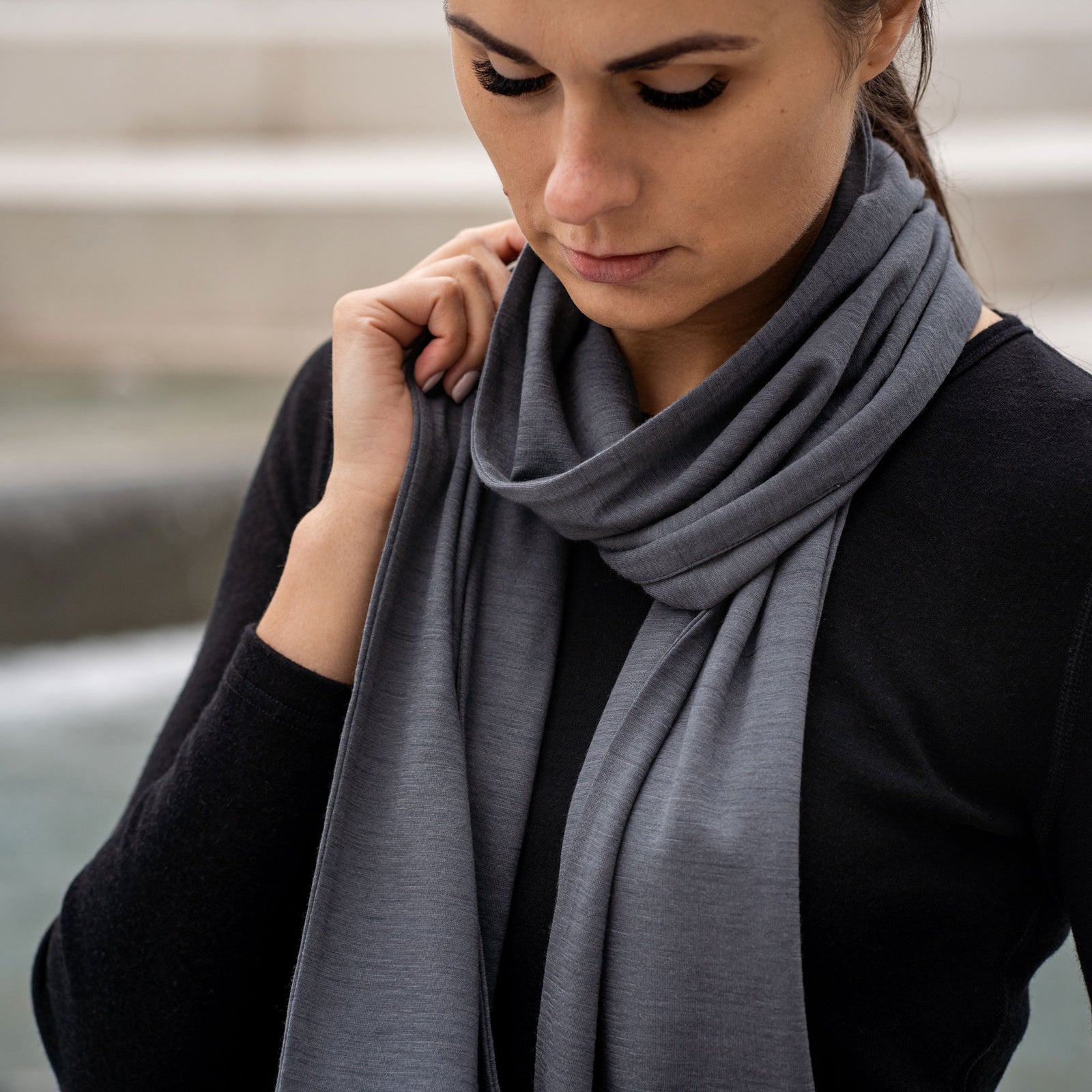 menique Women's Merino Scarf Perfect Grey Color